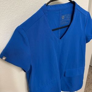 Figs woman’s 3 pocket royal blue scrub top